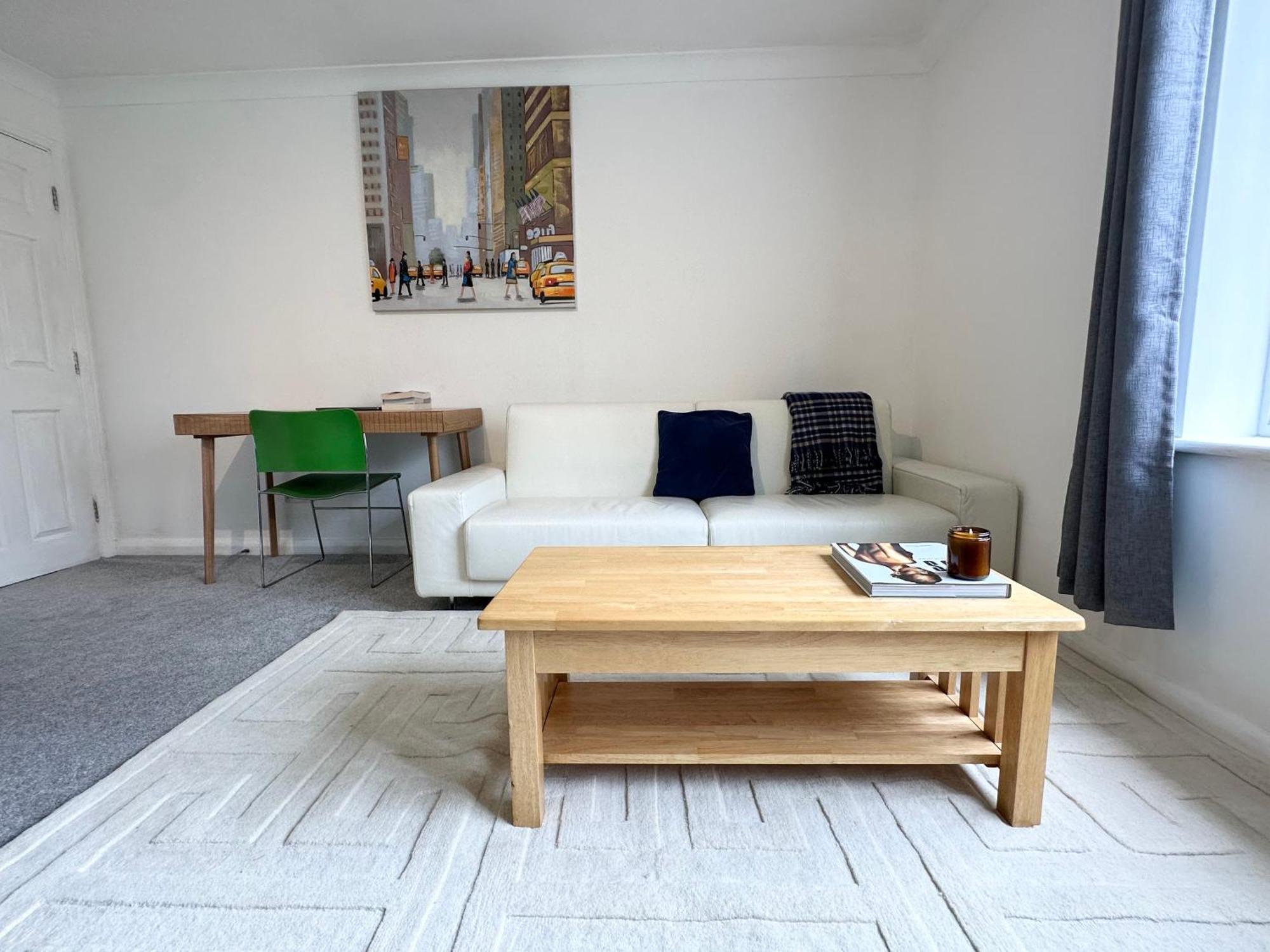 Spacious Quiet Stylish Entire Flat Apartamento